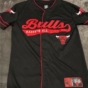 Chicago Bulls Black Short Sleeve Tee